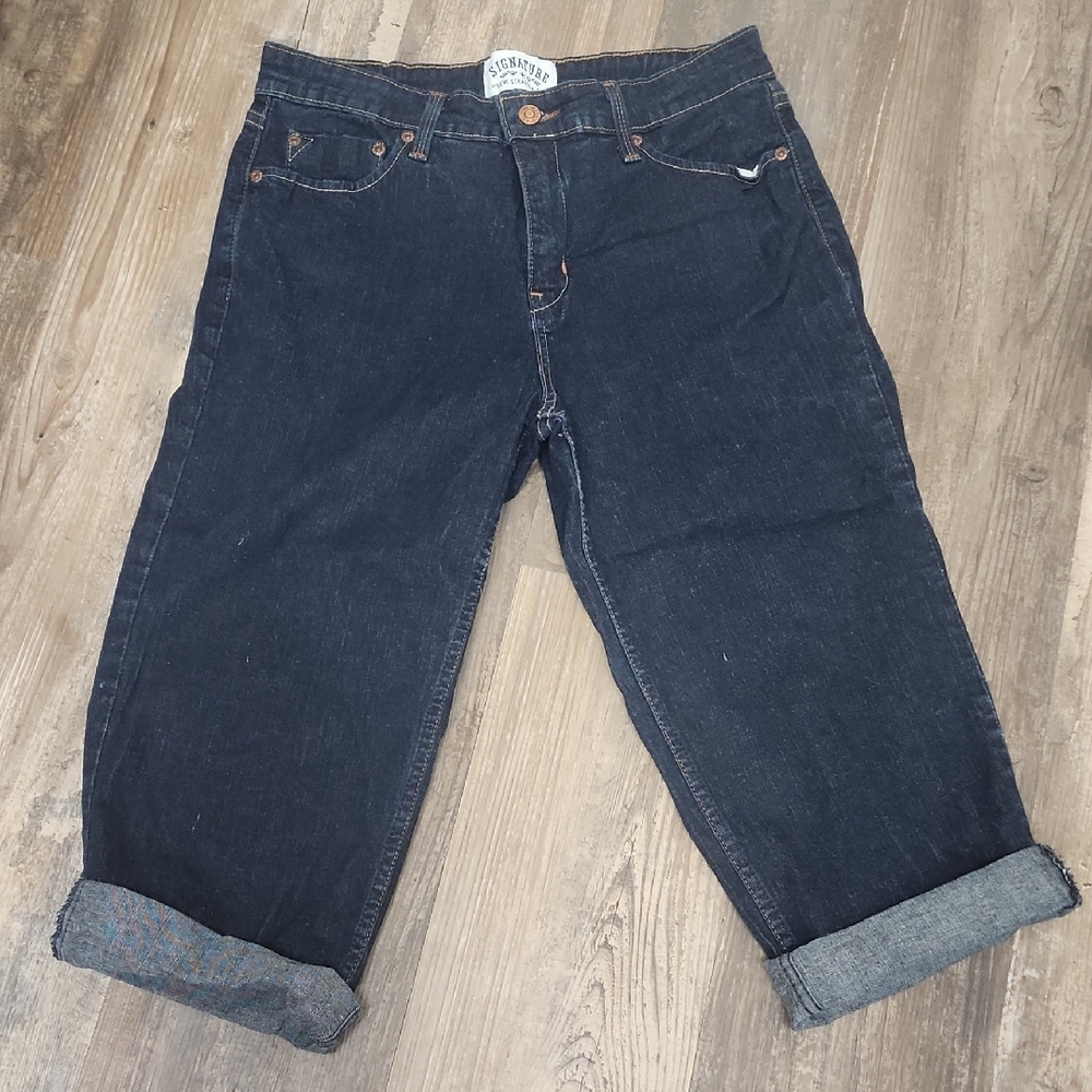 Levi's Women's Dark Blue Jeans Size 12  Knee Length